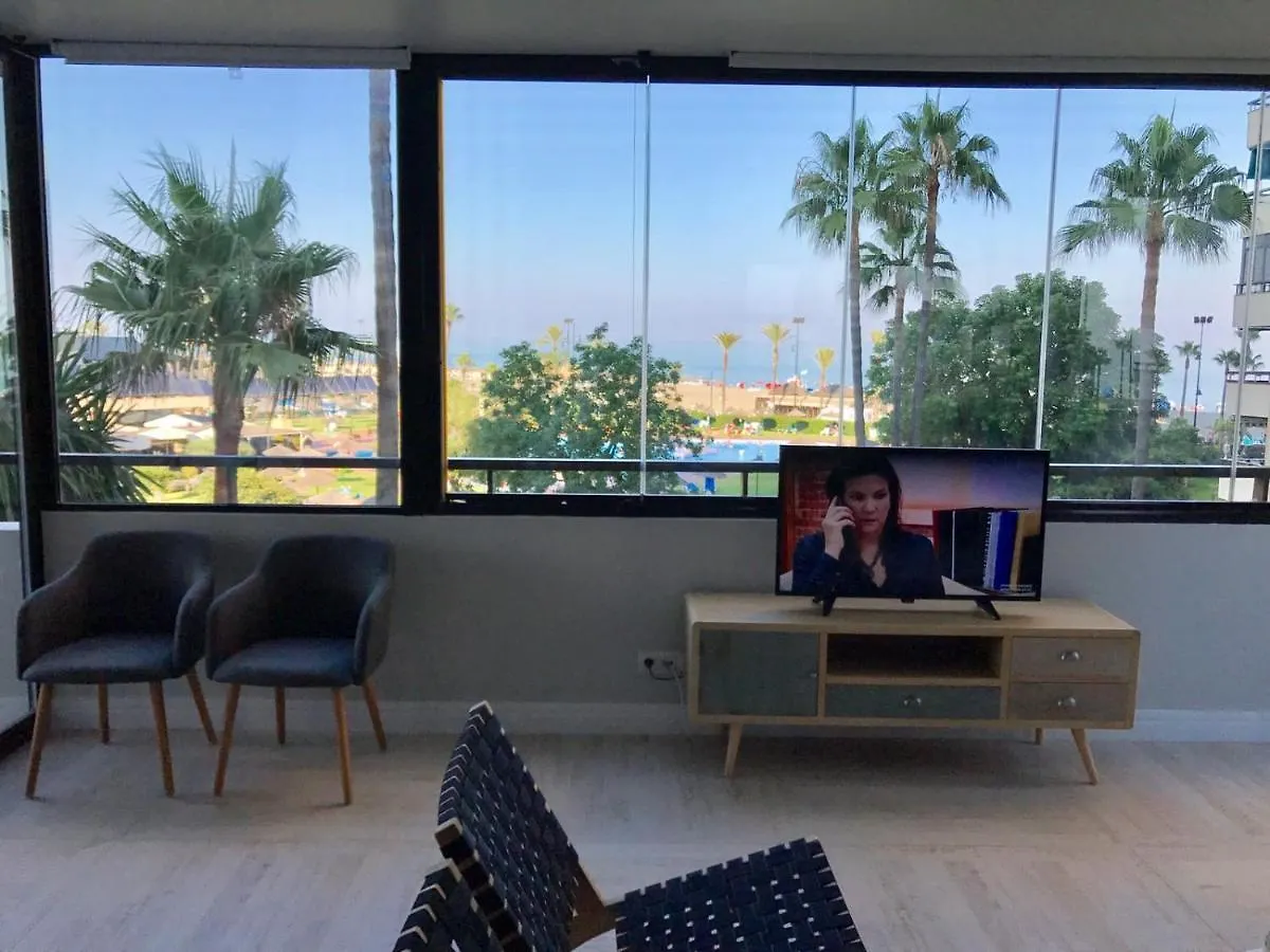 Luxury House 110 M2 On The Beach, Pool, Parking Torremolinos Spain